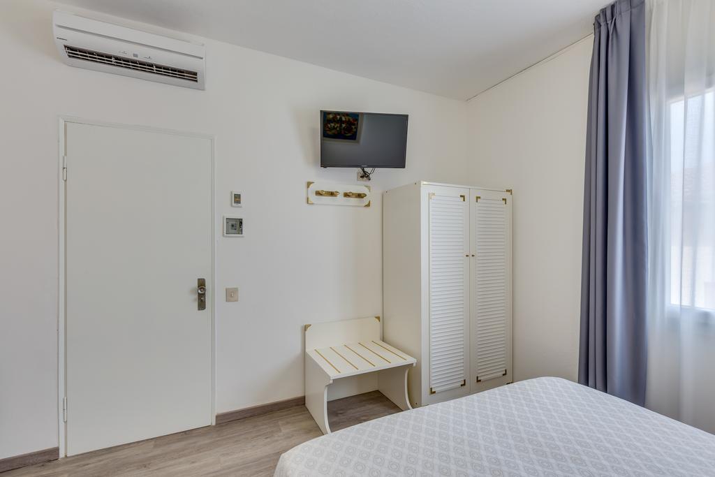 Hotel Garni' Serena Caorle Exterior foto