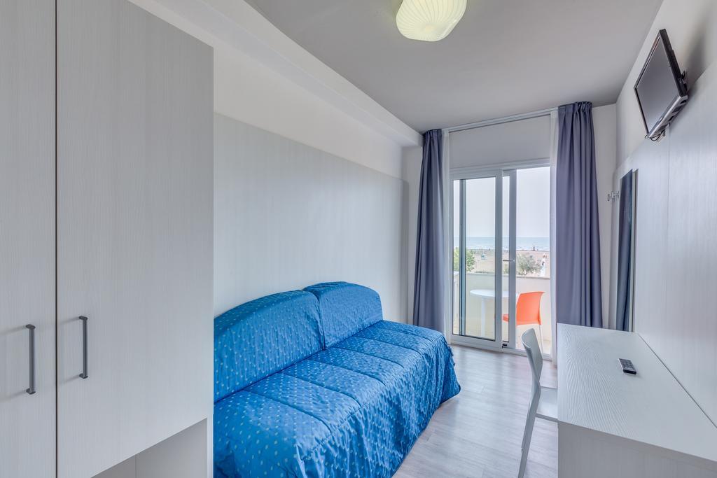 Hotel Garni' Serena Caorle Exterior foto