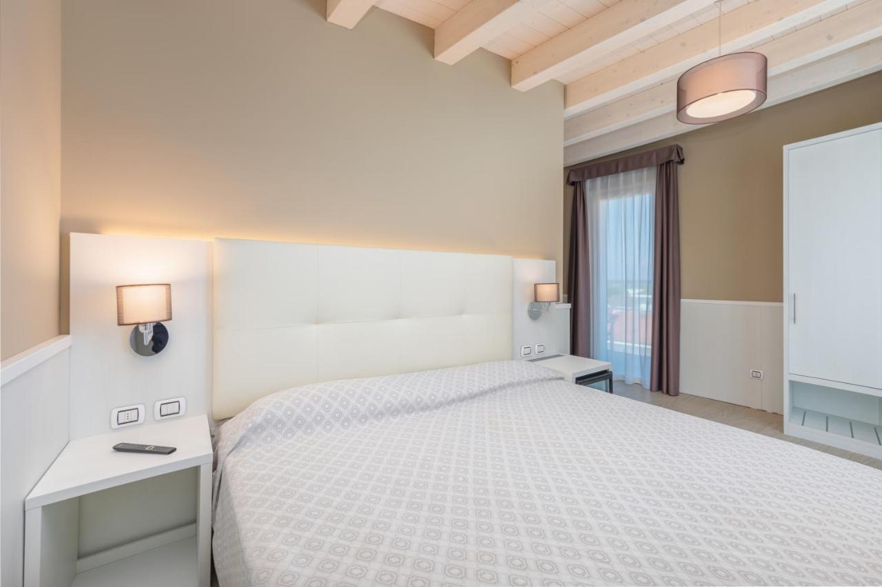 Hotel Garni' Serena Caorle Exterior foto