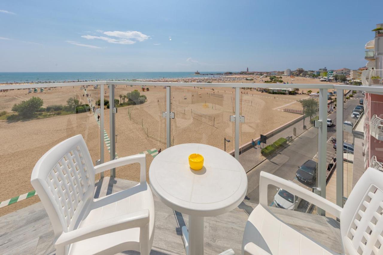 Hotel Garni' Serena Caorle Exterior foto